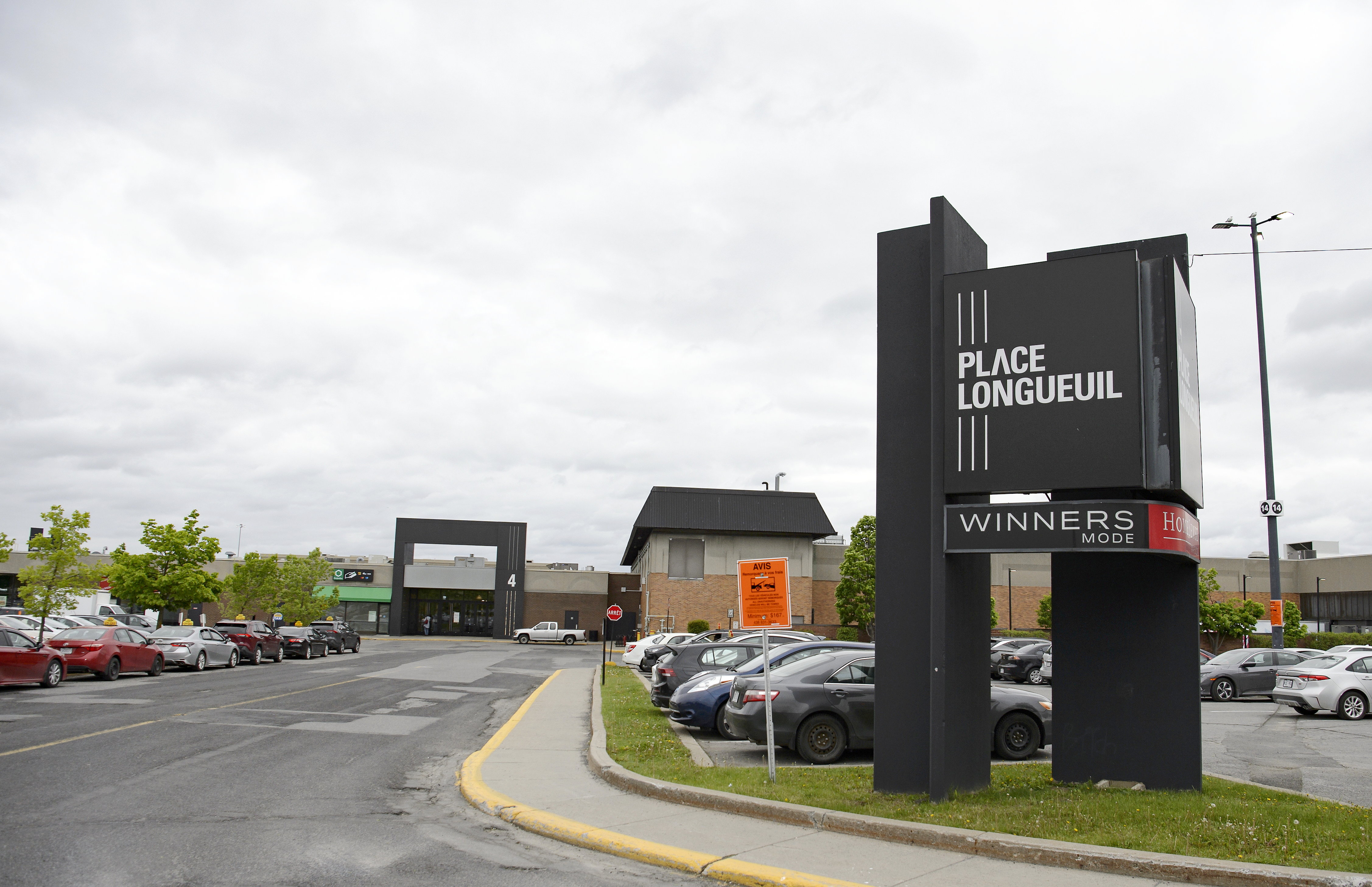 Groupe Mach - Zaki Alshowaier Place Longueuil, in the city of the same name, on the South Shore of Montreal. present everywhere quebec: here real